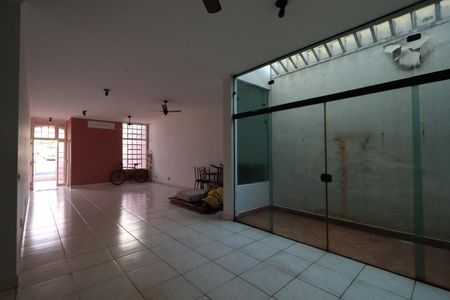 Sala de casa para alugar com 3 quartos, 300m² em Jardim California, Ribeirão Preto