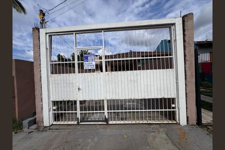 Casa à venda com 70m², 2 quartos e 2 vagas Casa à venda com 70m², 2 quartos e 2 vagasFachada