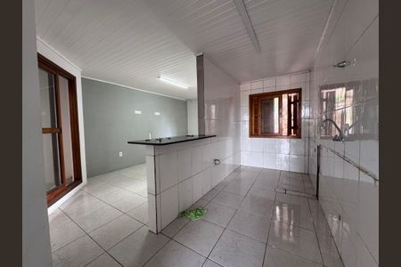 Casa à venda com 70m², 2 quartos e 2 vagas Casa à venda com 70m², 2 quartos e 2 vagasCozinha