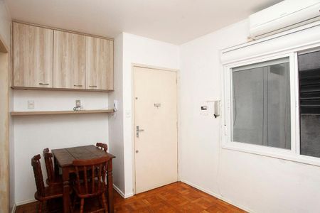 Sala de apartamento para alugar com 1 quarto, 42m² em Cidade Baixa, Porto Alegre