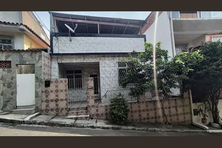 Casa de condomínio para alugar com 100m², 2 quartos e 1 vaga Casa de condomínio para alugar com 100m², 2 quartos e 1 vagaFachada