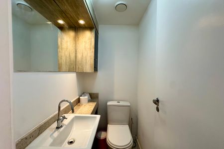Lavabo de apartamento para alugar com 3 quartos, 102m² em Botafogo, Rio de Janeiro