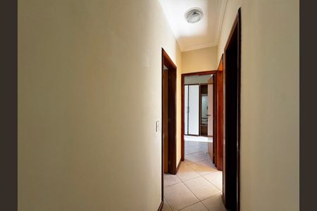Corredor de apartamento para alugar com 3 quartos, 110m² em Recreio dos Bandeirantes, Rio de Janeiro
