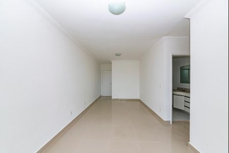 Sala de apartamento à venda com 3 quartos, 70m² em Vila Amaral, Belo Horizonte