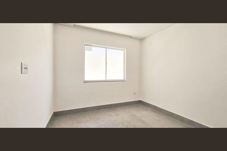 Casa à venda com 89m², 3 quartos e 2 vagasSuíte