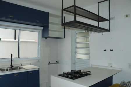 Casa de condomínio para alugar com 137m², 3 quartos e 2 vagasCozinha