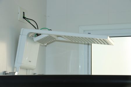 Casa de condomínio para alugar com 137m², 3 quartos e 2 vagasBanheiro da Suíte