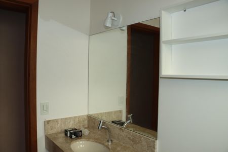 Casa de condomínio para alugar com 137m², 3 quartos e 2 vagasBanheiro 2