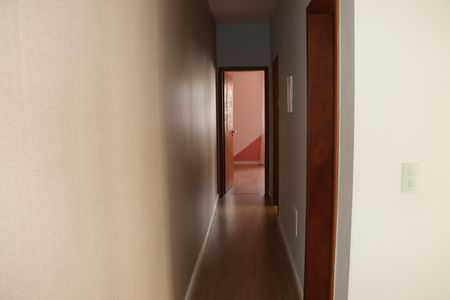 Casa de condomínio para alugar com 137m², 3 quartos e 2 vagasCorredor