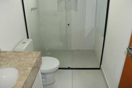 Casa de condomínio para alugar com 137m², 3 quartos e 2 vagasBanheiro