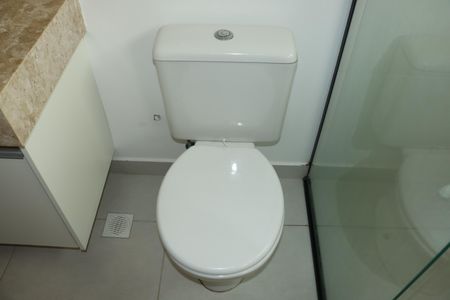 Casa de condomínio para alugar com 137m², 3 quartos e 2 vagasBanheiro