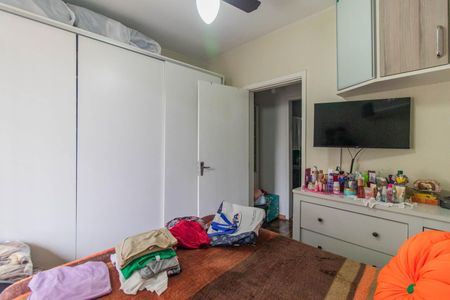Quarto 1 de apartamento à venda com 2 quartos, 51m² em Santo Antônio, Porto Alegre
