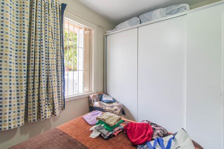 Quarto 1 de apartamento à venda com 2 quartos, 51m² em Santo Antônio, Porto Alegre