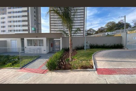 Apartamento para alugar com 45m², 2 quartos e 1 vagaVaranda