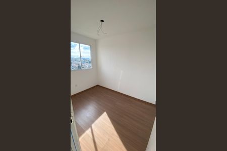 Cozinha de apartamento para alugar com 2 quartos, 45m² em Mantiqueira, Belo Horizonte