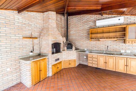 Casa de condomínio para alugar com 340m², 4 quartos e 2 vagasÁrea gourmet