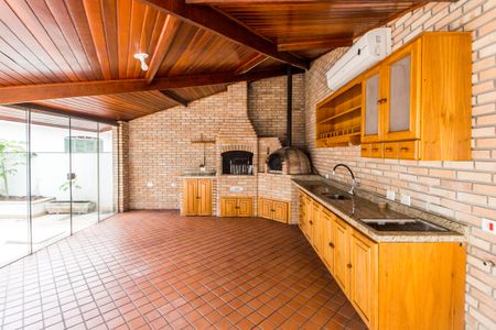 Casa de condomínio para alugar com 340m², 4 quartos e 2 vagasÁrea gourmet