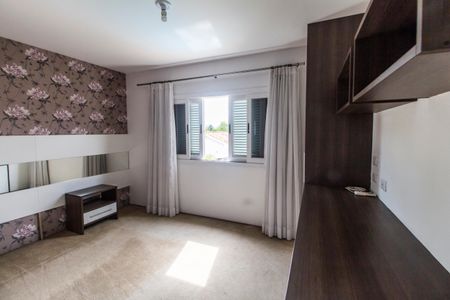 Casa de condomínio para alugar com 340m², 4 quartos e 2 vagasSuíte 2