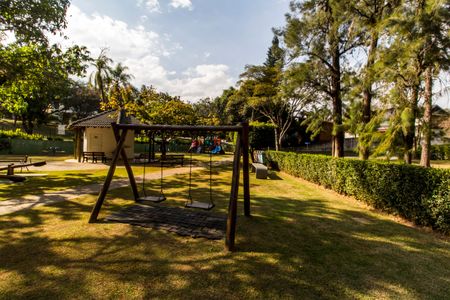 Casa de condomínio para alugar com 340m², 4 quartos e 2 vagasÁrea comum - Playground