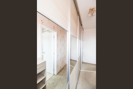 Casa de condomínio para alugar com 340m², 4 quartos e 2 vagasCloset da suíte 1