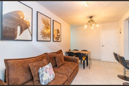 Sala de apartamento à venda com 2 quartos, 120m² em Ana Lucia, Belo Horizonte