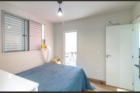 Apartamento à venda com 120m², 2 quartos e 2 vagas Apartamento à venda com 120m², 2 quartos e 2 vagasSuíte