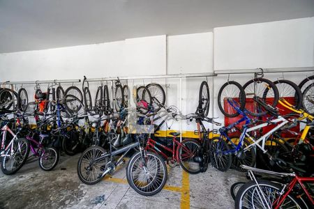 Apartamento à venda com 47m², 2 quartos e sem vaga Apartamento à venda com 47m², 2 quartos e sem vagaÁrea comum