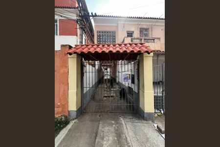 Apartamento à venda com 78m², 2 quartos e 1 vaga Apartamento à venda com 78m², 2 quartos e 1 vagaFachada