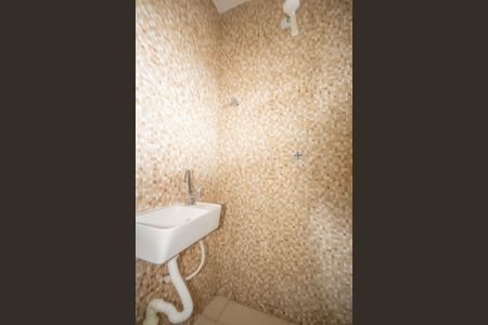 Casa para alugar com 30m², 2 quartos e sem vaga Casa para alugar com 30m², 2 quartos e sem vagaBanheiro Social