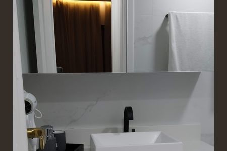 Banheiro  de apartamento à venda com 1 quarto, 31m² em Bela Vista, São Paulo