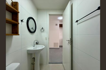 Apartamento à venda com 24m², 1 quarto e sem vaga Apartamento à venda com 24m², 1 quarto e sem vagaBanheiro Social