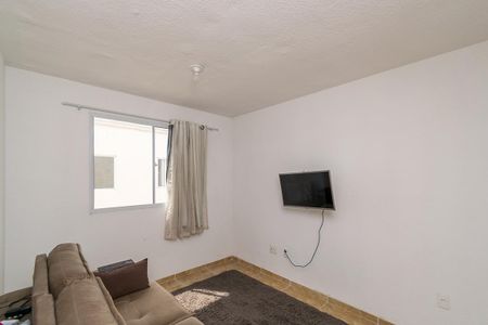 Sala de apartamento para alugar com 2 quartos, 42m² em Brás de Pina, Rio de Janeiro
