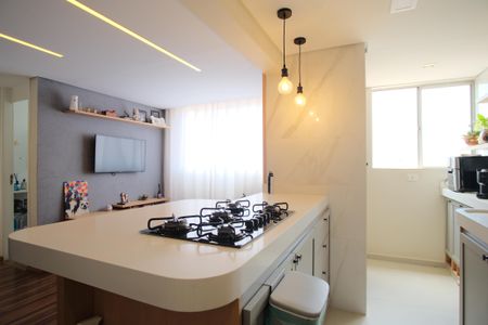 Apartamento à venda com 126m², 2 quartos e 2 vagasCozinha