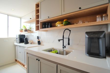 Apartamento à venda com 126m², 2 quartos e 2 vagasCozinha