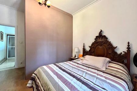Casa à venda com 358m², 5 quartos e 4 vagas Casa à venda com 358m², 5 quartos e 4 vagasQuarto 1