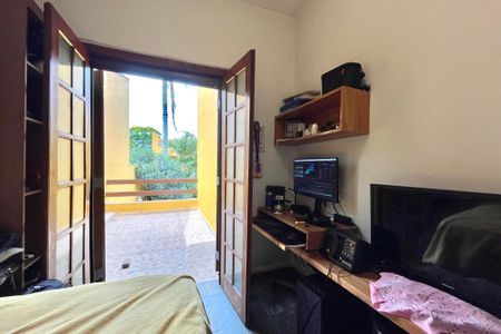 Casa à venda com 358m², 5 quartos e 4 vagas Casa à venda com 358m², 5 quartos e 4 vagasQuarto 1-Casa 2