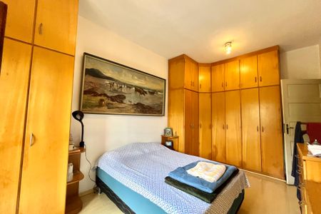 Casa à venda com 358m², 5 quartos e 4 vagas Casa à venda com 358m², 5 quartos e 4 vagasSuite -Casa 2
