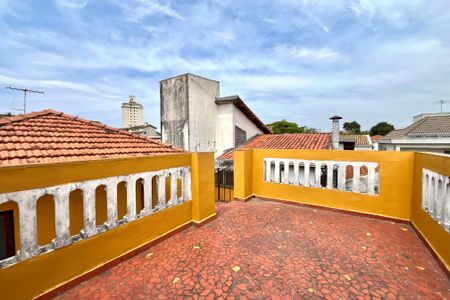 Casa à venda com 358m², 5 quartos e 4 vagas Casa à venda com 358m², 5 quartos e 4 vagasÁrea externa
