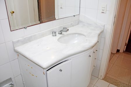 Casa de condomínio para alugar com 250m², 3 quartos e 2 vagasBanheiro 