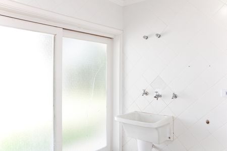 Casa de condomínio para alugar com 250m², 3 quartos e 2 vagasÁrea de Serviço