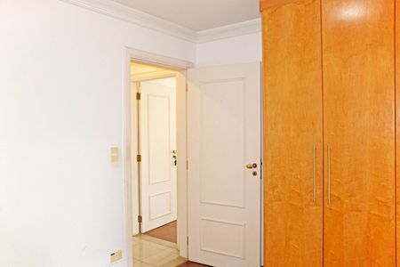 Casa de condomínio para alugar com 250m², 3 quartos e 2 vagasQuarto  1