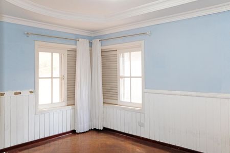 Casa de condomínio para alugar com 250m², 3 quartos e 2 vagasSuíte