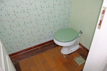 Casa de condomínio para alugar com 250m², 3 quartos e 2 vagasLavabo