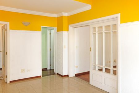 Casa de condomínio para alugar com 250m², 3 quartos e 2 vagasSala