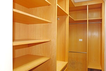 Casa de condomínio para alugar com 250m², 3 quartos e 2 vagasCloset