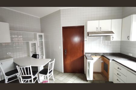Casa à venda com 180m², 3 quartos e 3 vagasCozinha