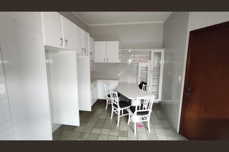 Casa à venda com 180m², 3 quartos e 3 vagasCozinha