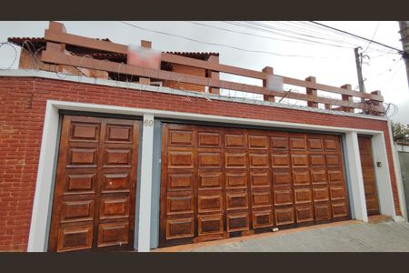 Casa à venda com 180m², 3 quartos e 3 vagasFachada