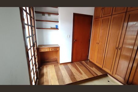 Casa à venda com 180m², 3 quartos e 3 vagasQuarto 1