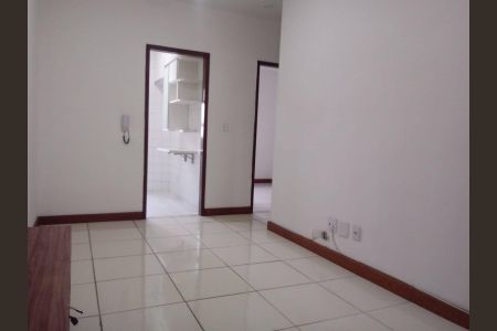 Sala de apartamento à venda com 2 quartos, 55m² em Sagrada Família, Belo Horizonte